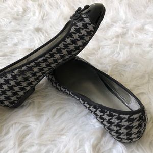 Black and grey slides